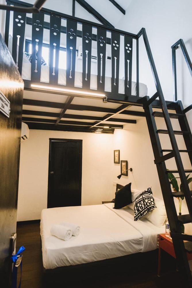 The Marian Boutique Lodging House Kuching Exteriör bild