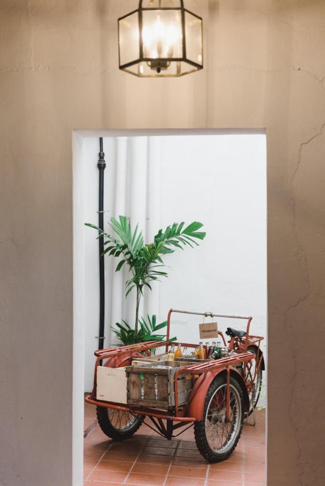 The Marian Boutique Lodging House Kuching Exteriör bild